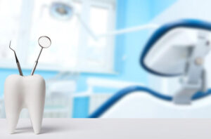 Jak dbać o zdrowe zęby? Kiedy odwiedzić stomatologa w Piotrkowie Trybunalskim?